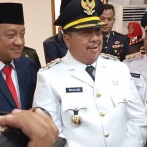 Gubernur Jawa Timur Pimpin Prosesi Serah Terima Jabatan Bupati dan Wakil Bupati Jombang, di Gedung DPRD Jombang.