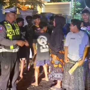 *Polres Probolinggo Gelar Patroli Sahur Cegah Gangguan Kamtibmas saat Bulan Ramadhan*