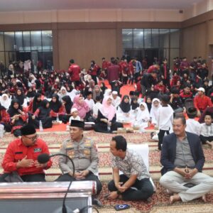 *Kapolresta Sidoarjo dan IMM Gelar Buka Puasa Bersama dan Santunan Anak Yatim*