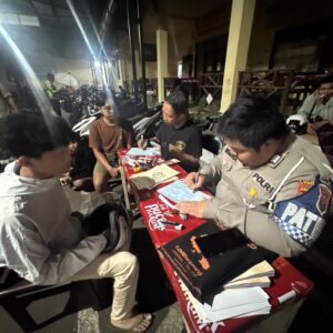 *Polres Situbondo Gelar Patroli KRYD, Amankan Puluhan Motor Balap Liar*