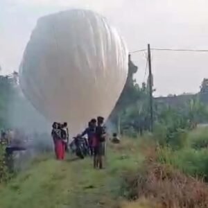 *Polisi Amankan 6 Balon Udara di Jogoroto Jombang Saat Akan Diterbangkan*
