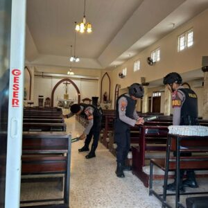 *Amankan Ibadah Paskah, Polres Probolinggo Siagakan Personel di Gereja*