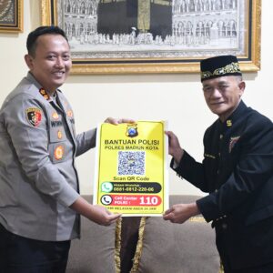*Polres Madiun Kota Jalin Kedekatan, Sosialisasikan Aplikasi Bantuan Polisi di PSHW*