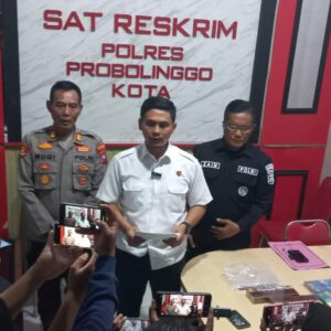 *Polres Probolinggo Kota Berhasil Amankan Tersangka Pembobol Minimarket yang Terekam CCTV*