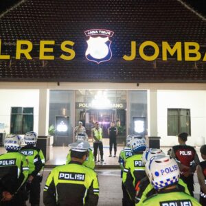 *Cegah Premanisme dan Kejahatan Jalanan, Polres Jombang Gelar Patroli Sepertiga Malam*