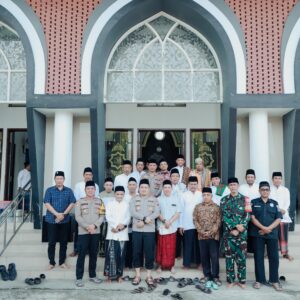 *Silaturahmi Dengan Warga Desa Bareng, Kapolres Jombang Berikan Imbauan Kamtibmas*