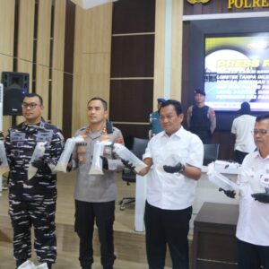 *Polres Pacitan Ungkap Penyelundupan 27.650 Benur Ilegal, 2 Tersangka Diamankan*
