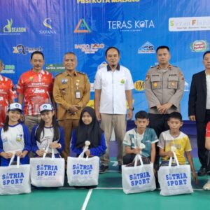 *Cetak Bibit Unggul Polri dan PBSI Gelar Kejurkot Kapolresta Malang Kota Open 2025*