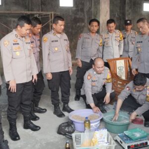 *Kolaborasi Polda Jatim dan Unesa Luncurkan KTSM Semeru, Terobosan Program Ketahanan Pangan*
