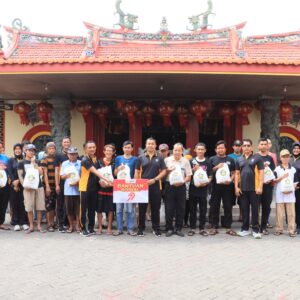 *Hari Bhayangkara ke -79, Polres Kediri Kota Gelar Bakti Religi di   Sejumlah Tempat Ibadah*