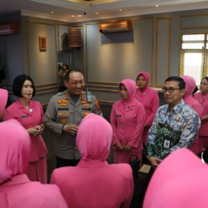 *Hari Bhayangkara ke-79 dan HKGB ke-73, Polresta Malang Kota Beri Layanan Vaksin HPV Gratis Bagi Kaum Perempuan*