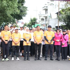 *Peringati Hari Bhayangkara ke-79 Polresta Malang Kota Ajak Masyarakat ‘Uklam Tahes’ Susuri Kayutangan Heritage*