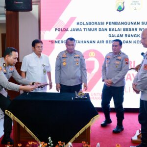 *Kolaborasi Polda Jatim dan BBWS Brantas di Hari Bhayangkara ke -79:  Bangun Sumur Bor Dukung Efisiensi Air dan Ketahanan Pangan*