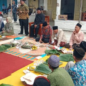 Sedekah Dusun Kawur,Desa Keras , Merupakan Tradisi Warisan Budaya leluhur.