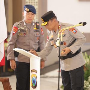 *Kapolda Jatim Pimpin Sertijab Dirreskrimum dan Kapolres, Tegaskan Profesionalisme dan Sinergi Jadi Kunci Hadapi Tantangan*