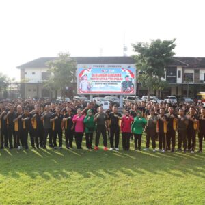 Polres Jombang dan Kodim 0814 Jombang Gelar Olahraga Bersama untuk Perkuat Sinergitas TNI-POLRI*