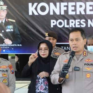 Polres Nganjuk Ungkap Jaringan Narkoba Sita 17 Ribu Pil LL dan Puluhan Gram Sabu*