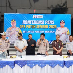 *Operasi Patuh Semeru 2025 Polresta Sidoarjo Berhasil Tekan Kecelakaan Hingga 62 persen*