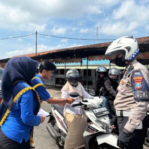 Polres Sumenep Catat Penurunan Kecelakaan Signifikan dalam Operasi Patuh Semeru 2025*