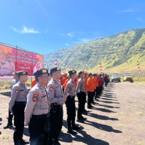 *Polres Probolinggo Bersama Balai Besar TNBTS Gelar Apel Siaga Antisipasi Karhutla di Musim Kemarau*