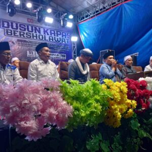 Pengajian Umum Dan Bersholawat Dalam Rangka Peringatan HUT Kemerdekaan RI ke-80 di Musholla Darussalam Kapas, Jombang.