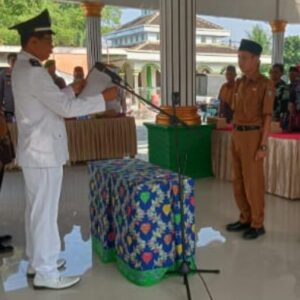 Sunarto Kepala Desa Sumbergondang,Kabuh Resmi Melantik Kepala Dusun Bedander.