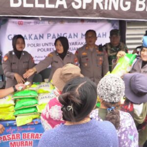 Polres Pasuruan Komitmen Gelar Gerakan Pangan Murah, Siapkan 2 Ton Beras untuk Warga Sukorejo dan Tosari*