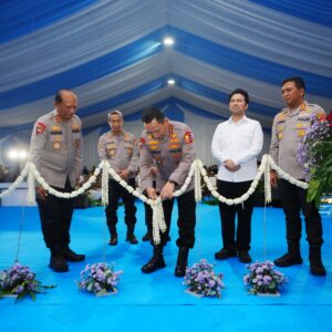 Hadiri Groundbreaking di Sidoarjo, Kapolri Sebut Polri Sudah Miliki 458 SPPG