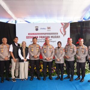 Alumni Akpol 90 Hadirkan Pasar Murah di Pedurungan, Warga Antusias Nikmati Harga Bersahabat