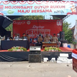Warga masyarakat Desa Mojongapit gelar Karnaval memperingati HUT RI ke 80 Tahun 2025.