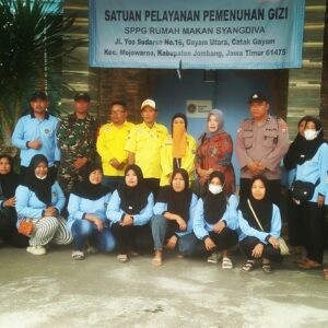 Komitmen Dukung Program Presiden, Relawan Pelita Prabu Jombang Launching SPPG Rumah Makan Syang diva, Catak Gayam Jombang