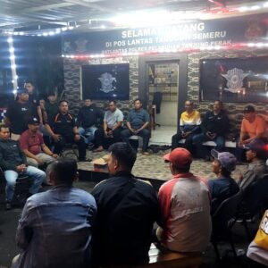 *Warga dan Polres Pelabuhan Tanjungperak Kolaborasi Bentuk Pam Swakarsa Jaga Kamtibmas*