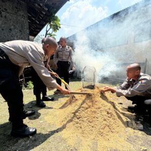 *Wujudkan Kampus Hijau, Ratusan Calon Bintara Polri Dalami Ilmu Pertanian di SPN Polda Jatim*