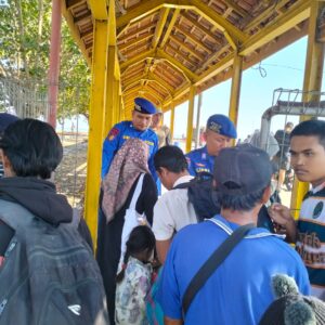 *Polres Situbondo Perketat Pengamanan di Pelabuhan Jangkar Antisipasi Lonjakan Penumpang saat Maulid Nabi*