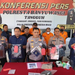 *Polresta Banyuwangi Bongkar Sindikat Curanmor, Empat Tersangka Diamankan*