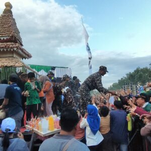 Dari Gunungan Tahu hingga Kebersamaan Warga: “Grebeg Tahu” Jombang, Tradisi Berkah Penggerak Ekonomi