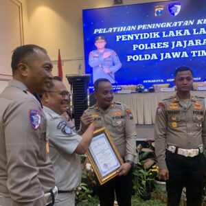 *Polres Pelabuhan Tanjungperak Berhasil Tekan Angka Lakalantas Hingga 44,6 persen*