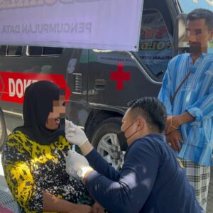 Dokkes Polda Jatim Lakukan Pengumpulan DNA Keluarga Korban di Ponpes Al Khoziny*