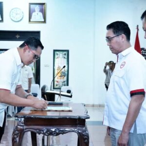 *Semangat Baru di Dunia Bola Voli AKBP Raden Erik Bangun Prakasa Resmi Pimpin PBVSI Kabupaten Magetan*