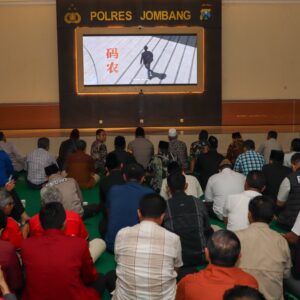 *Selamatkan Masyarakat dari Judol, Polres Jombang Gelar Nobar Film No More Bet*