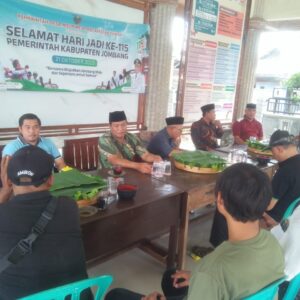 Rutinan Kirim Do’a Jum’at Legi Pemerintah Desa Ngudirejo ,Jombang Ditandai Tumpengan
