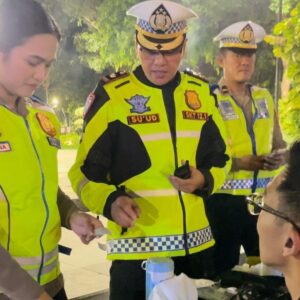 *Polisi Gelar Razia Pengemudi Usai Pesta Halloween di Surabaya, Antisipasi Laka Lantas*