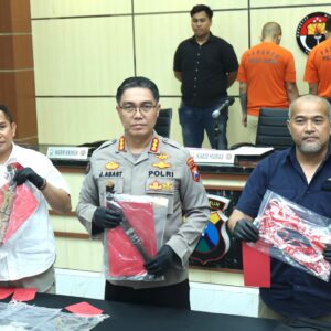 *Polda Jatim Ungkap Sindikat Pencurian Bersenjata di Minimarket Lintas Provinsi*