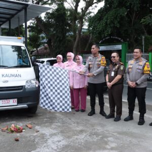*Kapolres Blitar Kota Launching SPPG di Kelurahan Kauman*