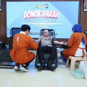 *Polda Jatim Gelar Donor Darah Sambut HUT Korpri ke-54*