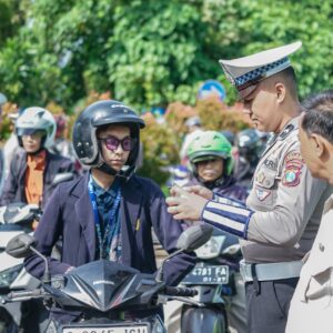 *Operasi Zebra Semeru Polres Jember Maksimalkan Edukasi Tertib Lalin*