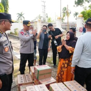*Wakapolri Tinjau Aceh Tamiang dan Salurkan Bantuan Kemanusiaan dari Batalyon Dhira Brata Akpol 1990*