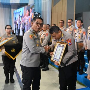 *Biro Logistik Polda Jatim Raih 2 Penghargaan Pemanfaatan BMN dan Pelaporan Terbaik*