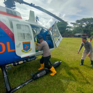 *Polri Hadir di Tengah Bencana, Bantuan Terus Dikirim ke Aceh Tamiang dan Aceh Timur*