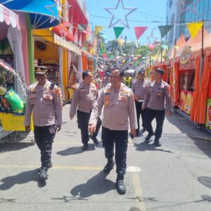 *Libur Nataru, Polresta Sidoarjo Masifkan Patroli di Pusat Perbelanjaan*